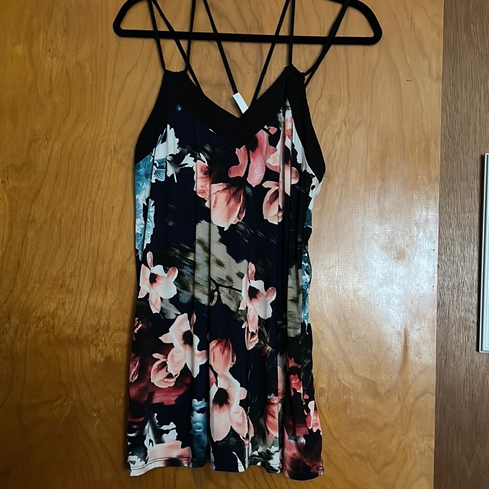 Ladies tank top, size xl. Brand new without tags. Smoke free home